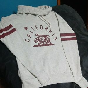 Califonia turtle neck